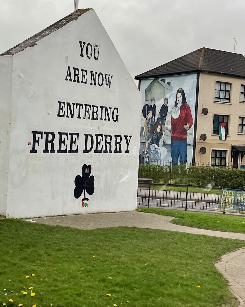 you are now entering free derry sign